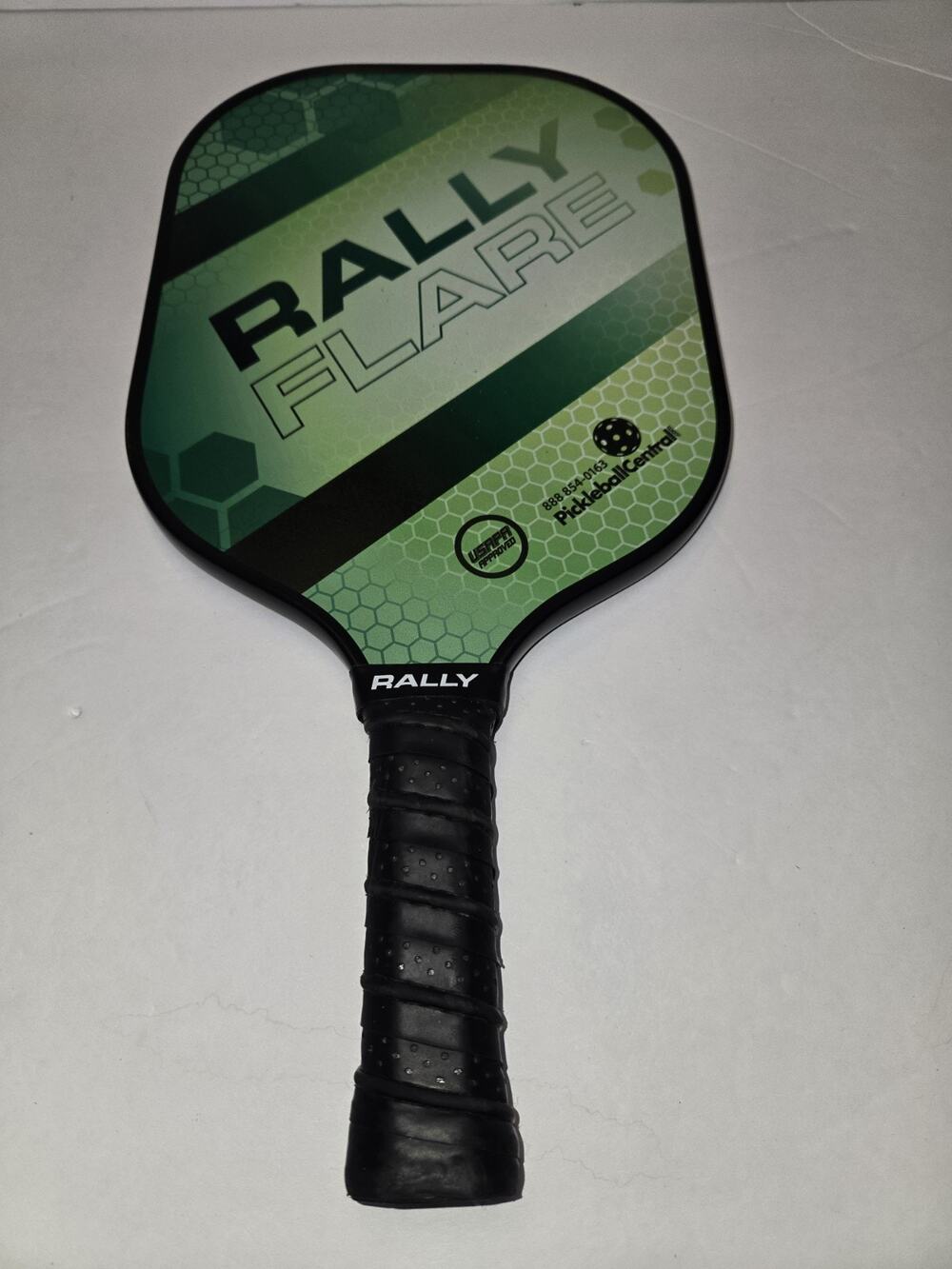 Pickleball Central Rally Flare Graphite Pickleball Paddle Green Level Size